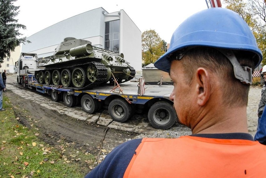Nowy czołg w Muzeum Wojsk Lądowych w Bydgoszczy [zdjęcia]