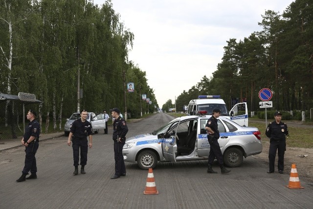 Policyjna blokada pod Dzierżyńskiem