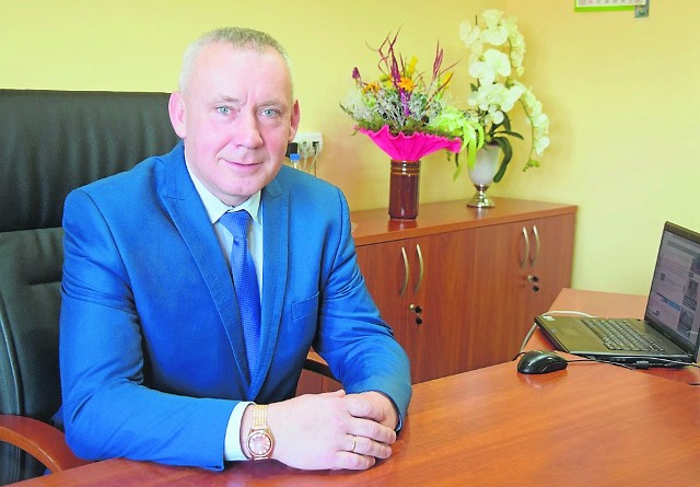 Stanisław Pacocha pełni funkcję wójta Gowarczowa od dwóch lat. Pokonał w wyborach samorządowych Tomasza Słokę długoletniego szefa gowarczowskiego samorządu.