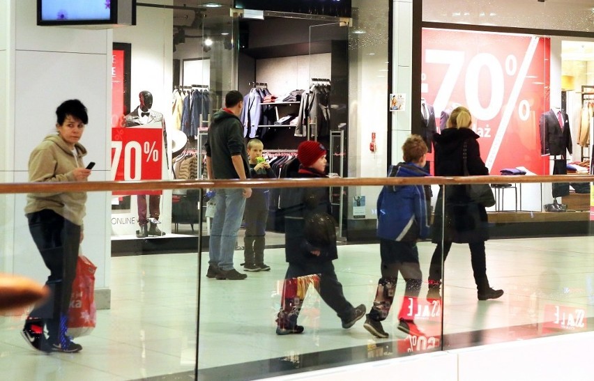 Szał wyprzedaży w Szczecinie. Tłumy w centrach handlowych