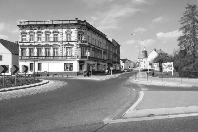 Puste ulice, zamknięte place zabaw, parki ogrodzone taśmą. Tak wyglądały początki pandemii koronawirusa w Lubuskiem. ZOBACZ ZDJĘCIA >>>