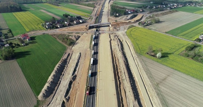 Budowa autostrady A1, odcinek E. Na śladzie dawnej gierkówki...