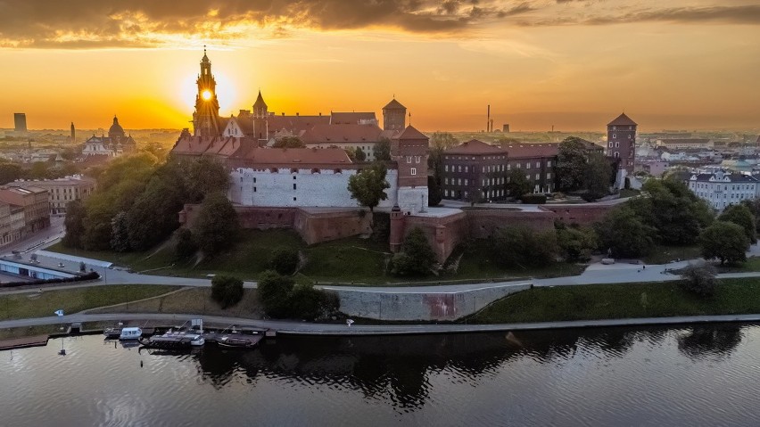 Zjawiskowy widok na Wawel