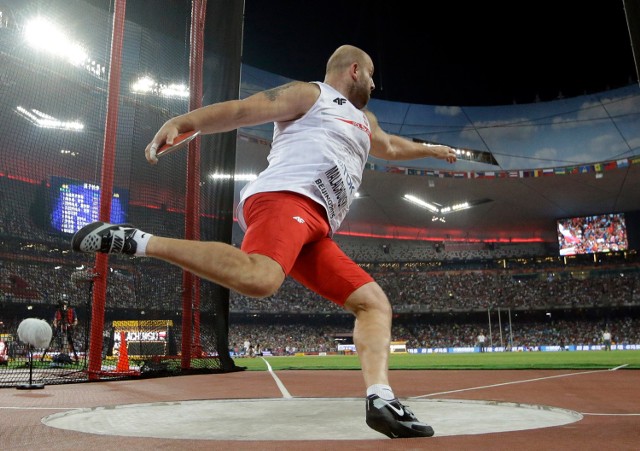 Piotr Małachowski został mistrzem świata w rzucie dyskiem na lekkoatletycznych mistrzostwach świata w Pekinie. Drugi z Polaków w finale Robert Urbanek zajął 3. miejsce.