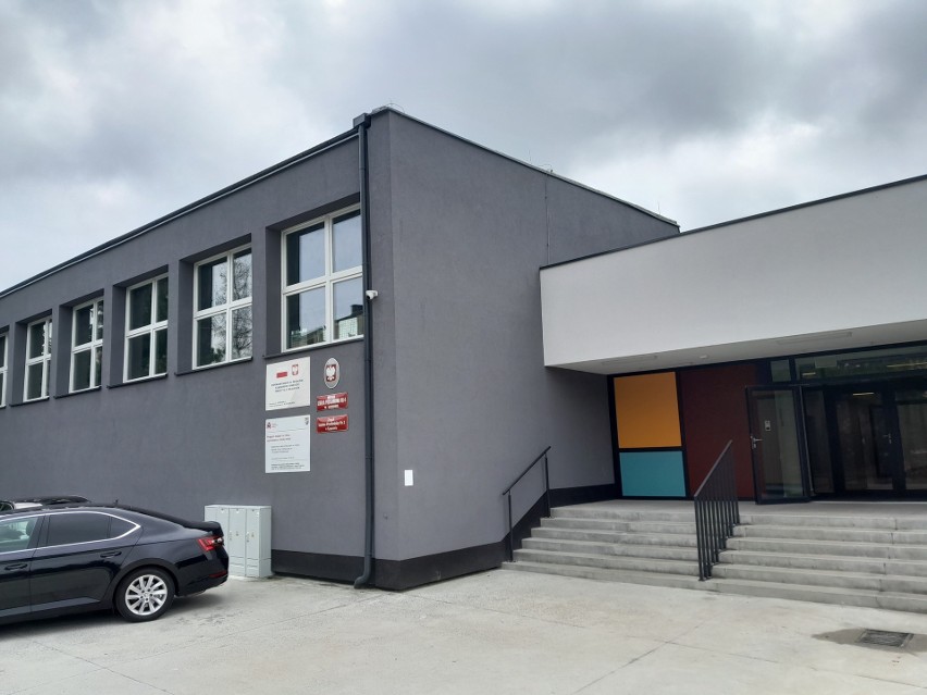 Miejska Szkoła Podstawowa nr 4 w Knurowie została oficjalnie...