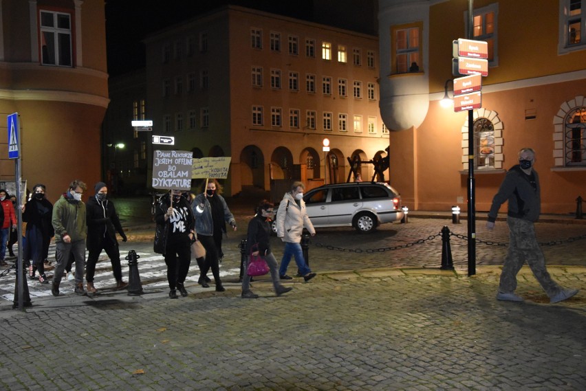 4 listopada. Kolejny dzień protestów w Opolu.