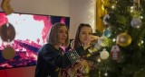 Kieleckie wokalistki w świątecznej odsłonie. Lila Kowalska-Ziębińska i Viola Dzigman w utworze "Cudowny czas"