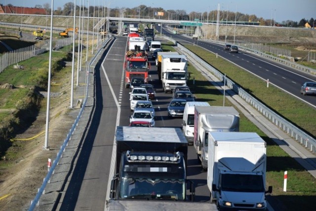 Wypadek w gminie Nowy Dwór Gdański. Zderzenie dwóch ciężarówek na wysokości Kmiecina