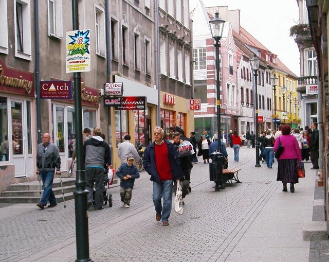 Mieszkańcy Żar dowiedzą się o tym co dzieje sie w mieście dzięki smsom.