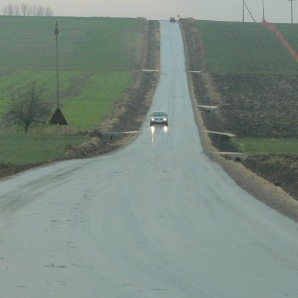 Droga pomiędzy Mokrskiem a Jędrzejowem jest już ukończona.