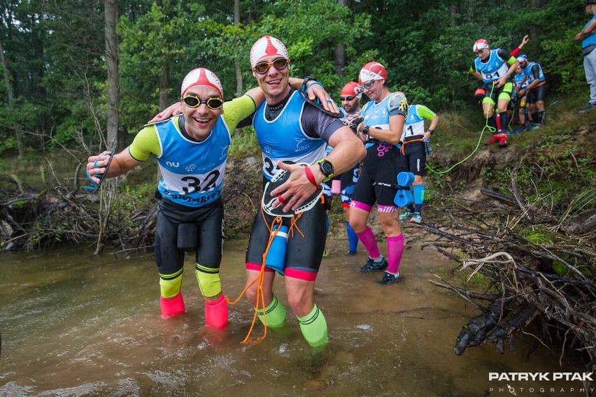 Widowiskowy Swimrun Wióry 2019 w gminie Pawłów w sobotę, 24 sierpnia. Będą biegać, pływać i zdobywać medale... z recyklingu