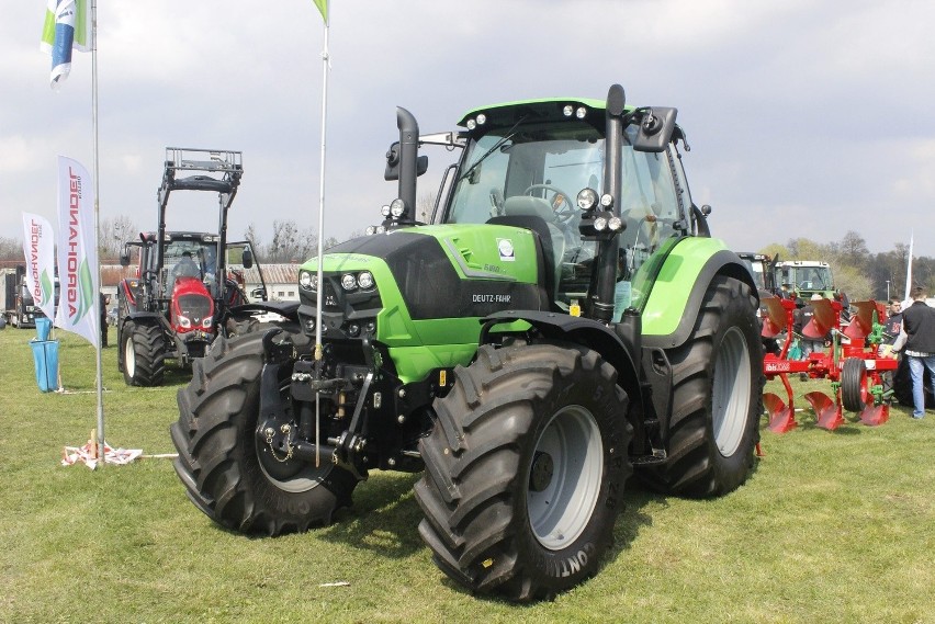 Traktory z GPS na Targach Rolnych Agrotechnika w Bratoszewicach [ZDJĘCIA]