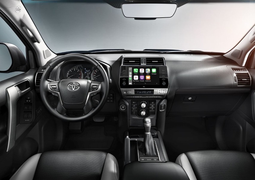 Toyota Land Cruiser. Czym wyróżnia się nowa wersja Matt Black Edition?