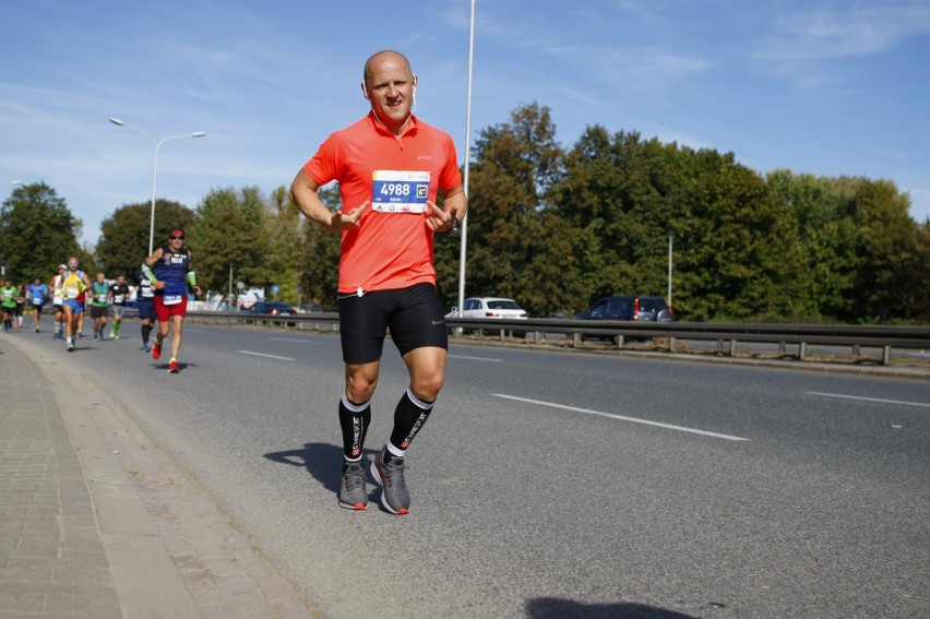 Uczestnicy Maratonu Warszawskiego 2018. Więcej zdjęć...