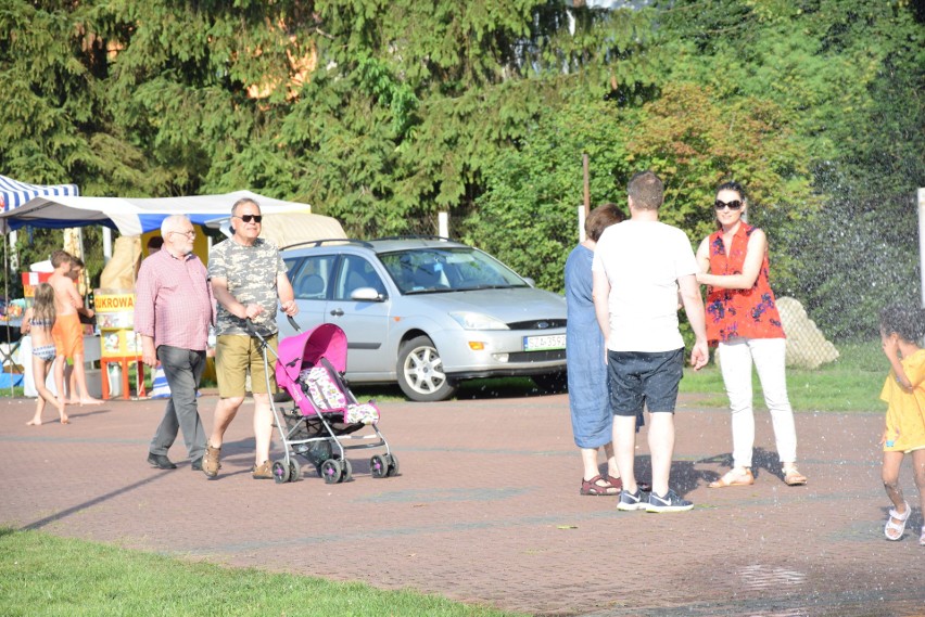 Piknik strażacki w Kroczycach. Były pokazy strażackie i występy artystyczne FOTO