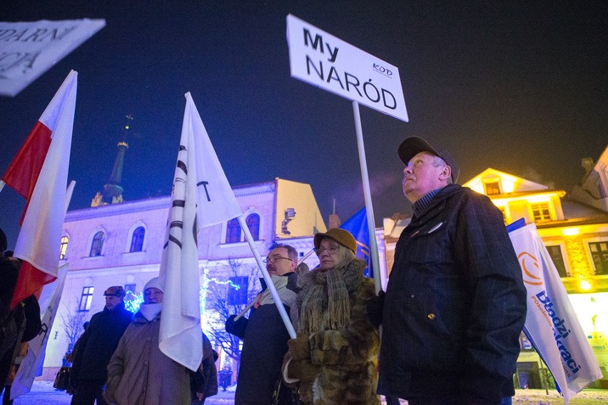 Tarnów. Protest "Solidarni z opozycją" [ZDJĘCIA, WIDEO]