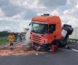 Wypadek cysterny na autostradzie w Tarnowie. Ruch na A4 w kierunku Krakowa jest zablokowany 10 05 [WIDEO]