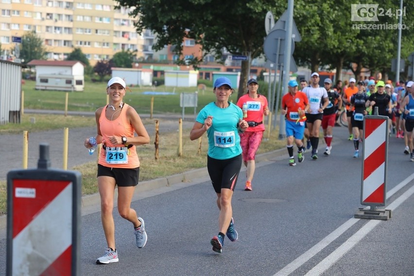 Maraton Szczeciński 2018: pół tysiąca biegaczy! [DUŻO ZDJĘĆ, WIDEO]