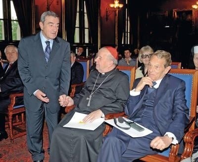 Od lewej: Arturo Mari, kardynał Stanisław Dziwisz i Joaquín Navarro-Valls Fot. Wacław Klag