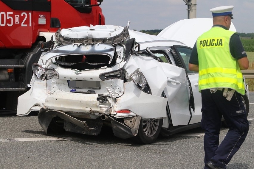 Na Łączniku Długołęka samochód ciężarowy wjechał w tył...