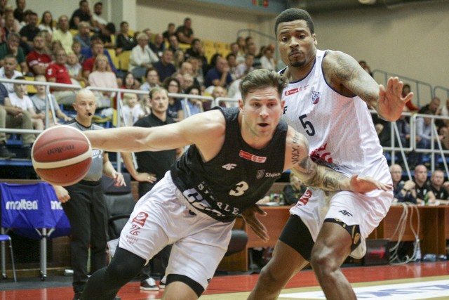 Koszykarze Grupa Sierleccy Czarni Słupsk w pierwszym meczu o punkty powalczą w Radomiu
