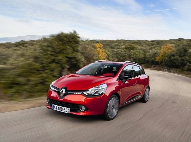 Renault Clio IV nie jest tak popularne jak Fabia czy Polo, ale ma sporą zaletę – ciekawa stylistyka i ogromny wybór na rynku wtórnym.