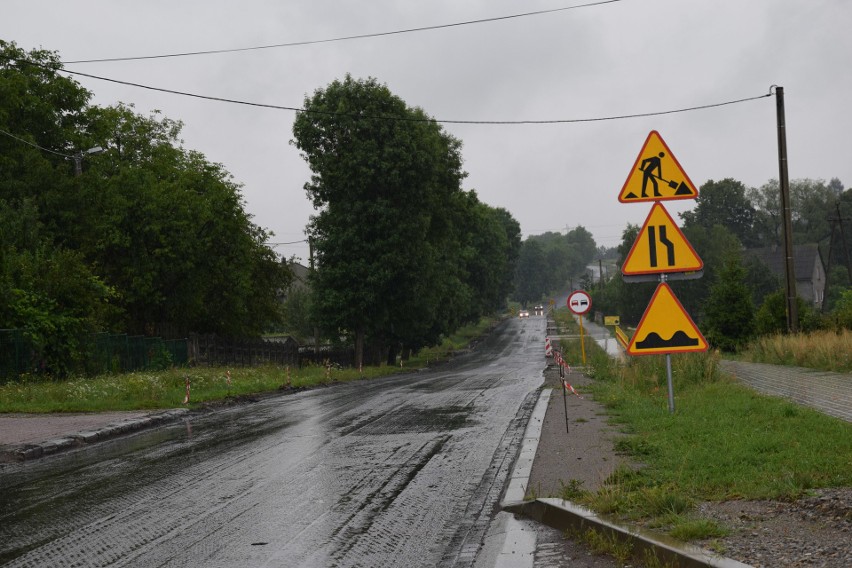 Uwaga! Remont DW790 do Pilicy. Obowiązuje zakaz ruchu [MAPY OBJAZDÓW]