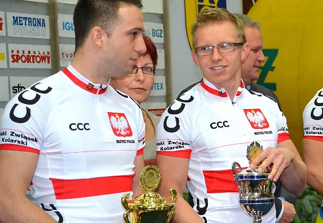 Krzysztof Maksel (z lewej) - nowy rekordzista Polski w wyścigu na 1 km i Rafał Sarnecki, który ustanowił z drużyną sprinterów nowy rekord Polski.