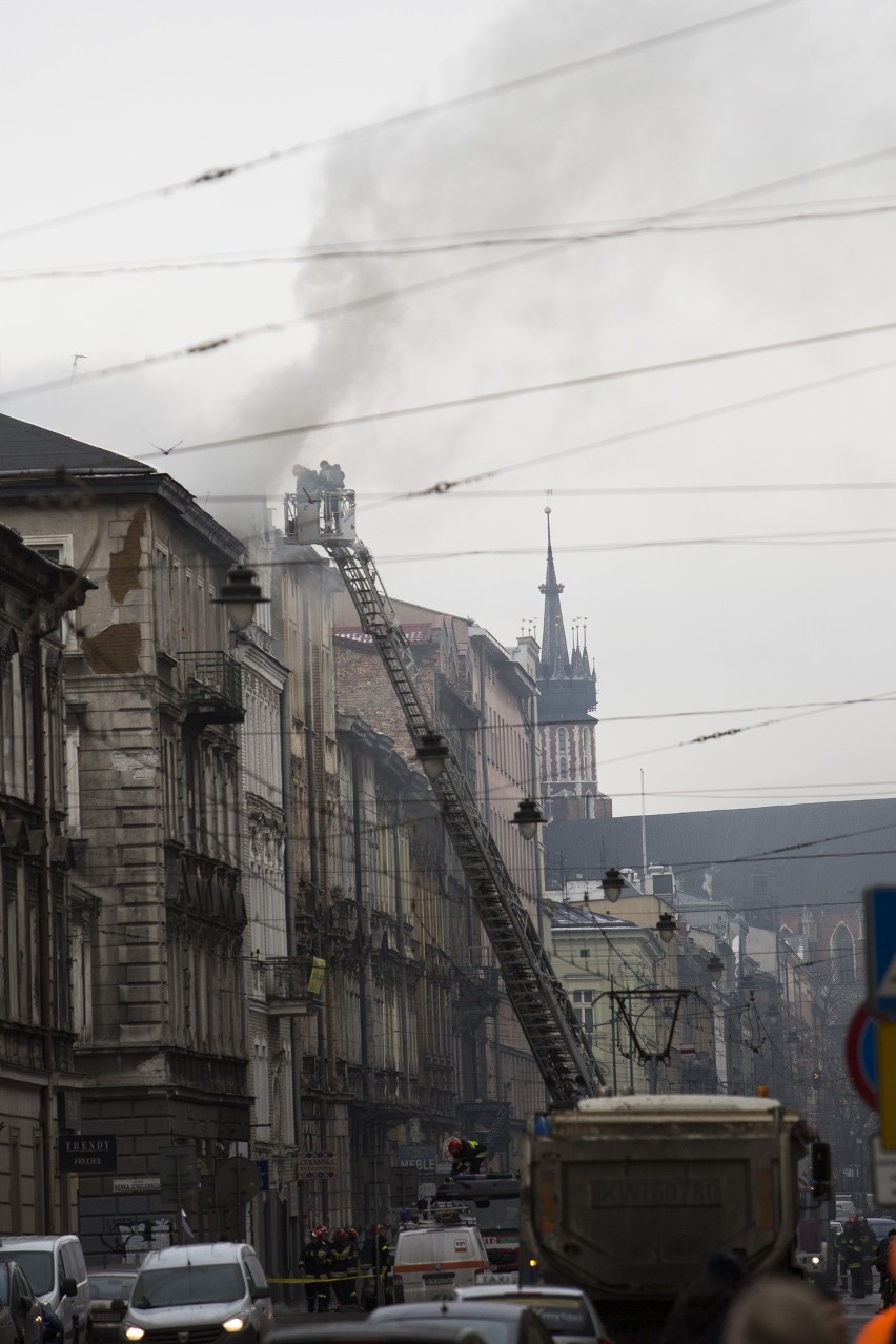 Pożar gasiło 11 zastępów straży pożarnej