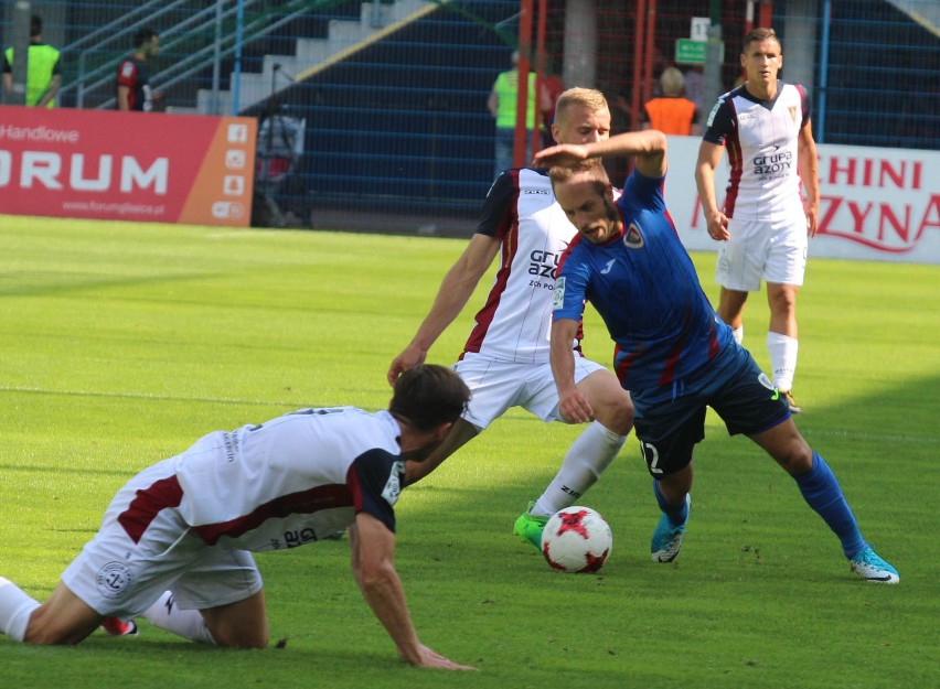 Piast Gliwice - Pogoń Szczecin 1:2.