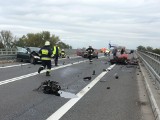 Wypadek na obwodnicy Kędzierzyna-Koźla. Renault twingo rozpadło się na pół. Nie żyje pasażer tego auta