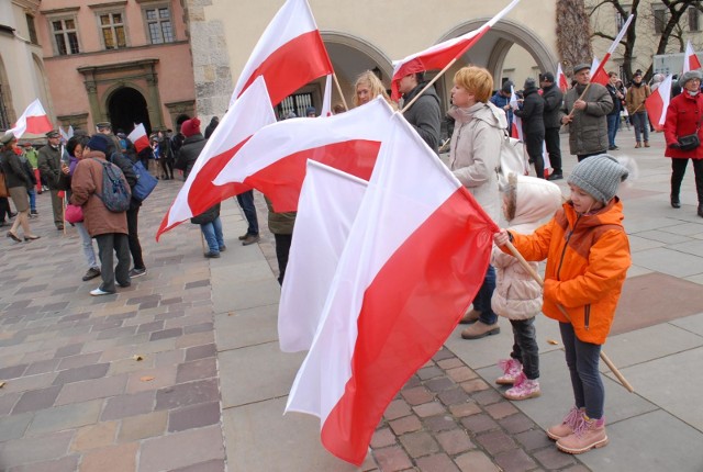 Wolne za 11 listopada? Czy nam przysługuje skoro święto wypada w niedzielę? Wyjaśniamy!