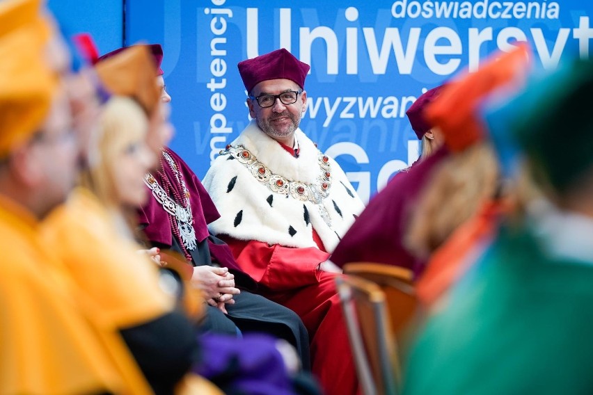 Uniwersytet Gdański rozpoczął rok akademicki. Inauguracja z akcentami morskimi i pod znakiem współpracy uczelni europejskich. Zdjęcia