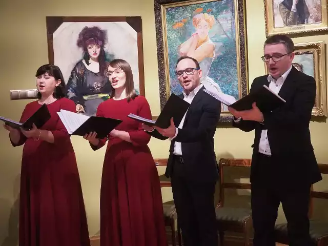 Muzem Podlaskie. Ensemble QuattroVoce i Period instrument consort promowali płytę "In natali Domini"