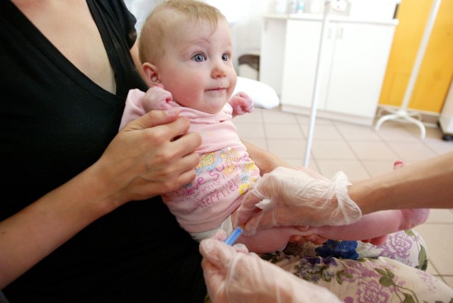 Europejska Agencja Leków (EMA) zarekomendowała dla dzieci szczepionki firmy Pfizer oraz Moderna