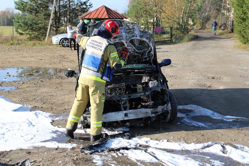 Pożar samochodu osobowego w Olkuszu (15.11.2022)