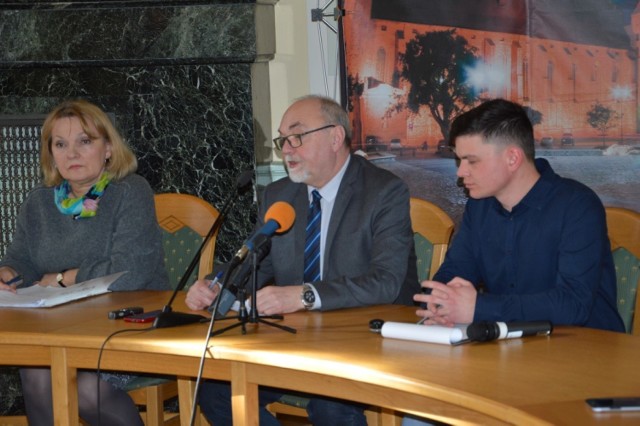 Utrudnienia związane z remontem drogi 521 zaprezentowały władze miasta na konferencji prasowej