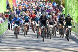 2. Etap Grand Prix Kaczmarek Electric MTB 2022 w Żarach. Tłumy na starcie w Zielonym Lesie [DUŻO ZDJĘĆ]