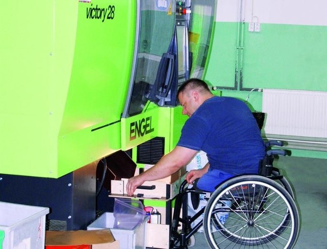 Niepełnosprawnym pracownikom AC S.A. nie brak kwalifikacji, a często zarażają innych chęcią rozwoju