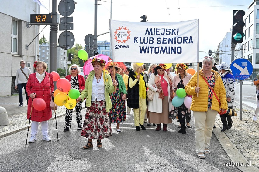Seniorzy przemaszerowali przez Gdynię.
