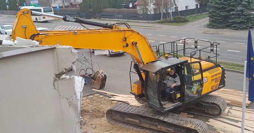 Trwają kolejne prace przy przebudowie centrum administracyjnego w Jasieńcu