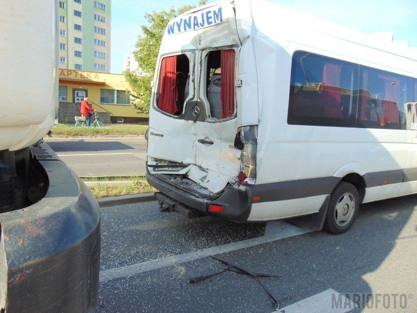 Wypadek w Nysie. Siedem osób trafiło do szpitala