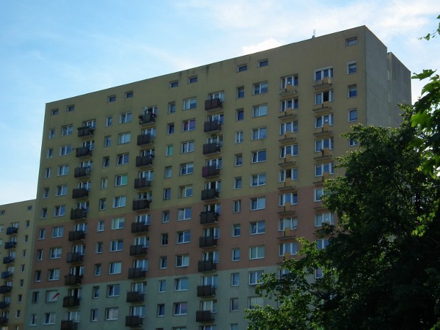 18.06.2014 poznan ww balkony os zwyciestwa 20 remont osiedle blok wiezowiec balkon. glos wielkopolski. fot. waldemar wylegalski/polskapresse