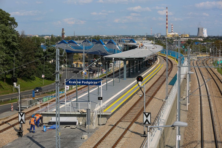 Łącznica kolejowa Zabłocie-Krzemionki prawie gotowa [ZDJĘCIA]