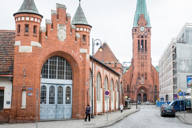 Prezydent wydał zarządzenie w sprawie przeprowadzenia na terenie miasta Bydgoszczy konsultacji społecznych dotyczących przyszłego zagospodarowania Hali Targowej. Celem konsultacji jest zebranie pomysłów mieszkańców dotyczących koncepcji przyszłego zagospodarowania Hali Targowej. Zobacz na kolejnych zdjęciach, jak obecnie wygląda Hala Targowa i jak będą przebiegać konsultacje ---->Pogoda na czwartek, 29 marca