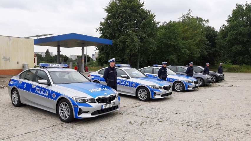 Dolnośląska policja otrzymała nowe samochody. Zobacz jakie!