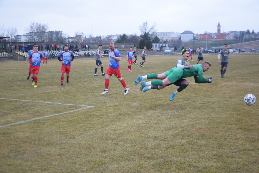 Tymex Liga Okręgowa. KS Warka - Radomiak II Radom 2:1 (Zobacz zdjęcia z meczu)