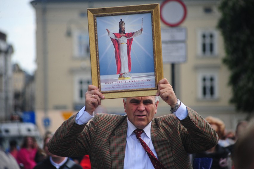 Różaniec na ulicach Krakowa - od Kazimierza po Rynek Główny