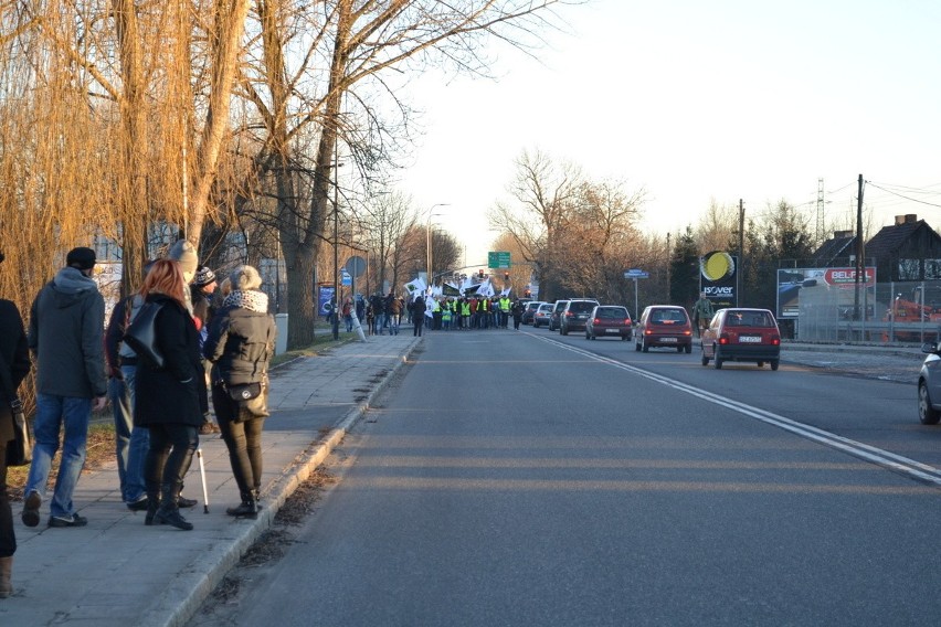 Strajk na Śląsku: Górnicy z kopalni Sośnica-Makoszowy zablokowali DK44 [NOWE ZDJĘCIA + WIDEO]