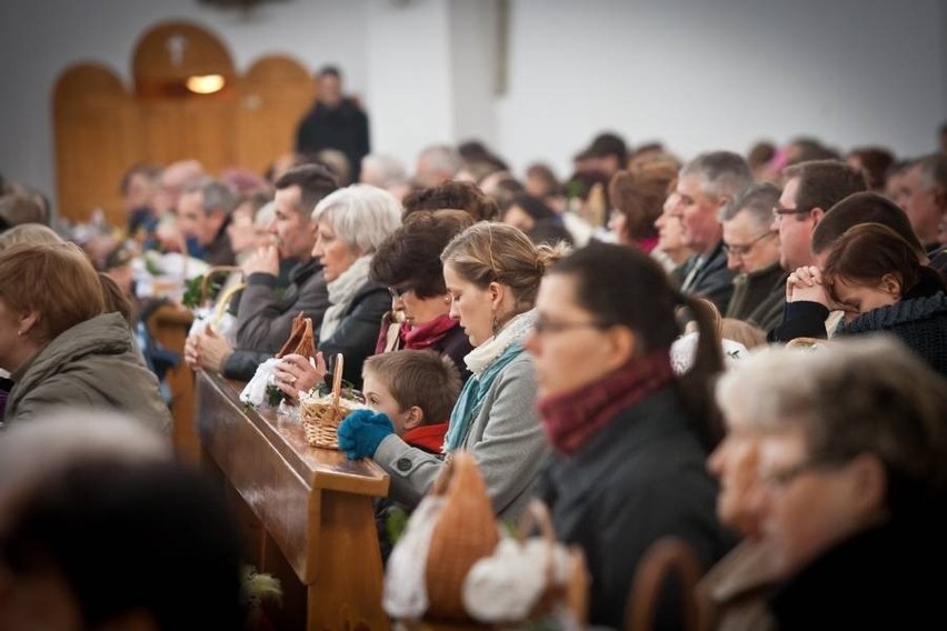 Wielka Sobota: Święcenie pokarmów (GALERIA)